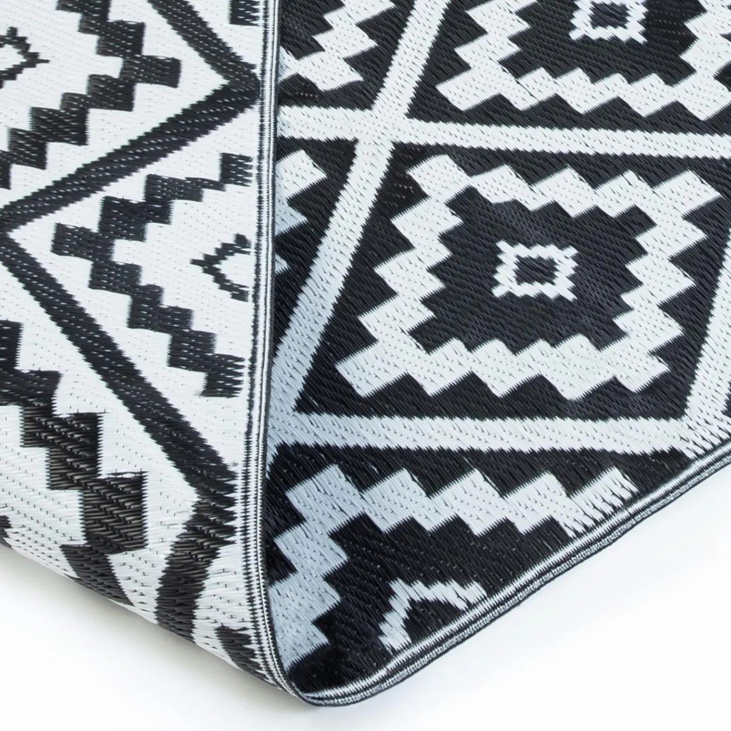 Tapis extérieur terrasse motifs géométriques noir et blanc 160 x 260 cm*IDMarket Outlet